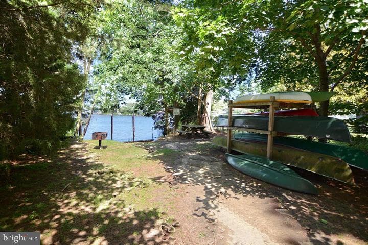 785 Blenheim Court photo 37
