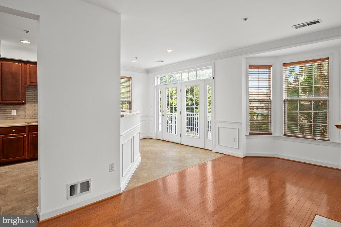 3404 Carriage Walk Court #2-A photo 5