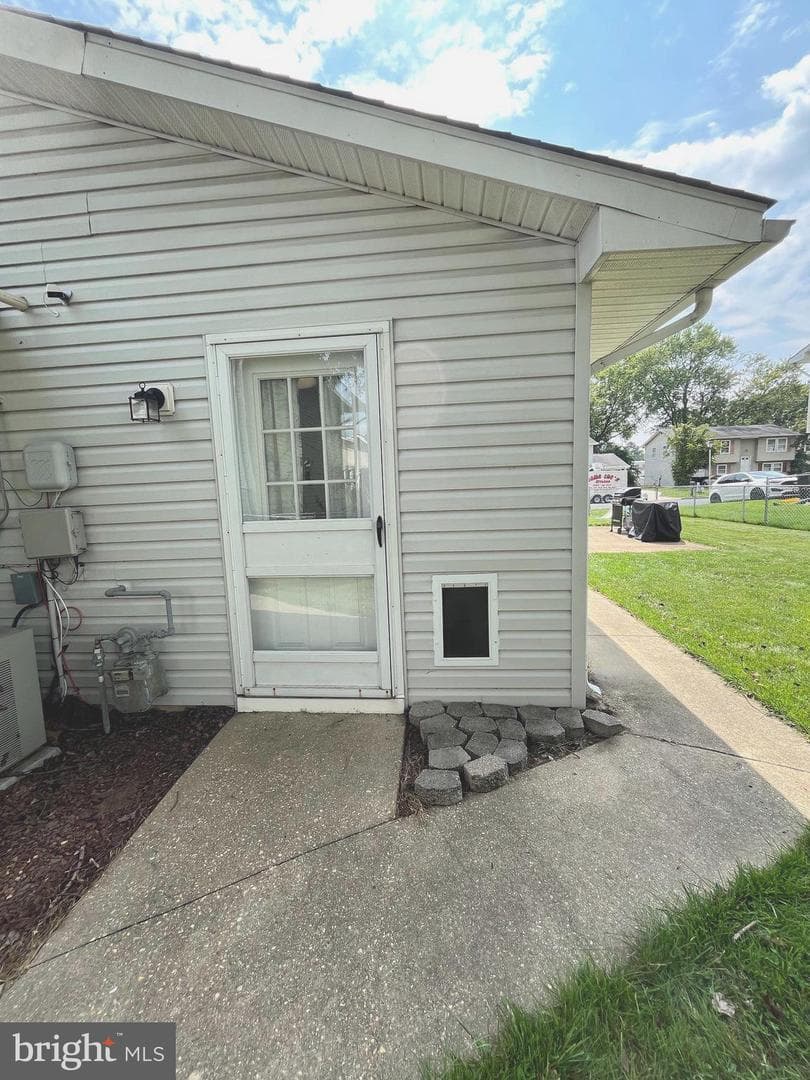 990 Sunny Court photo 23