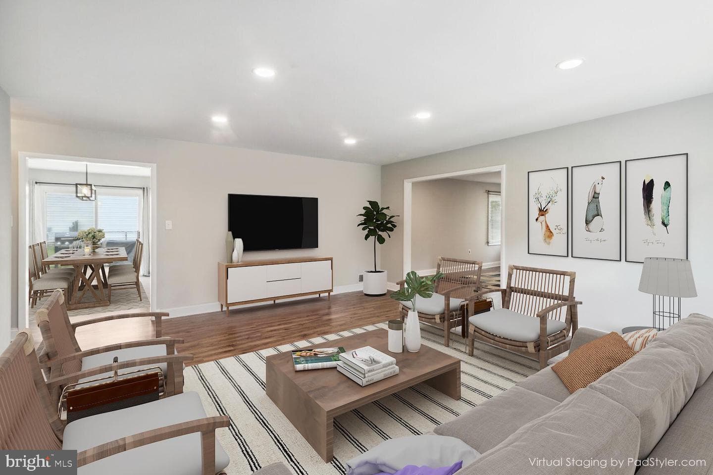 990 Sunny Court photo 3