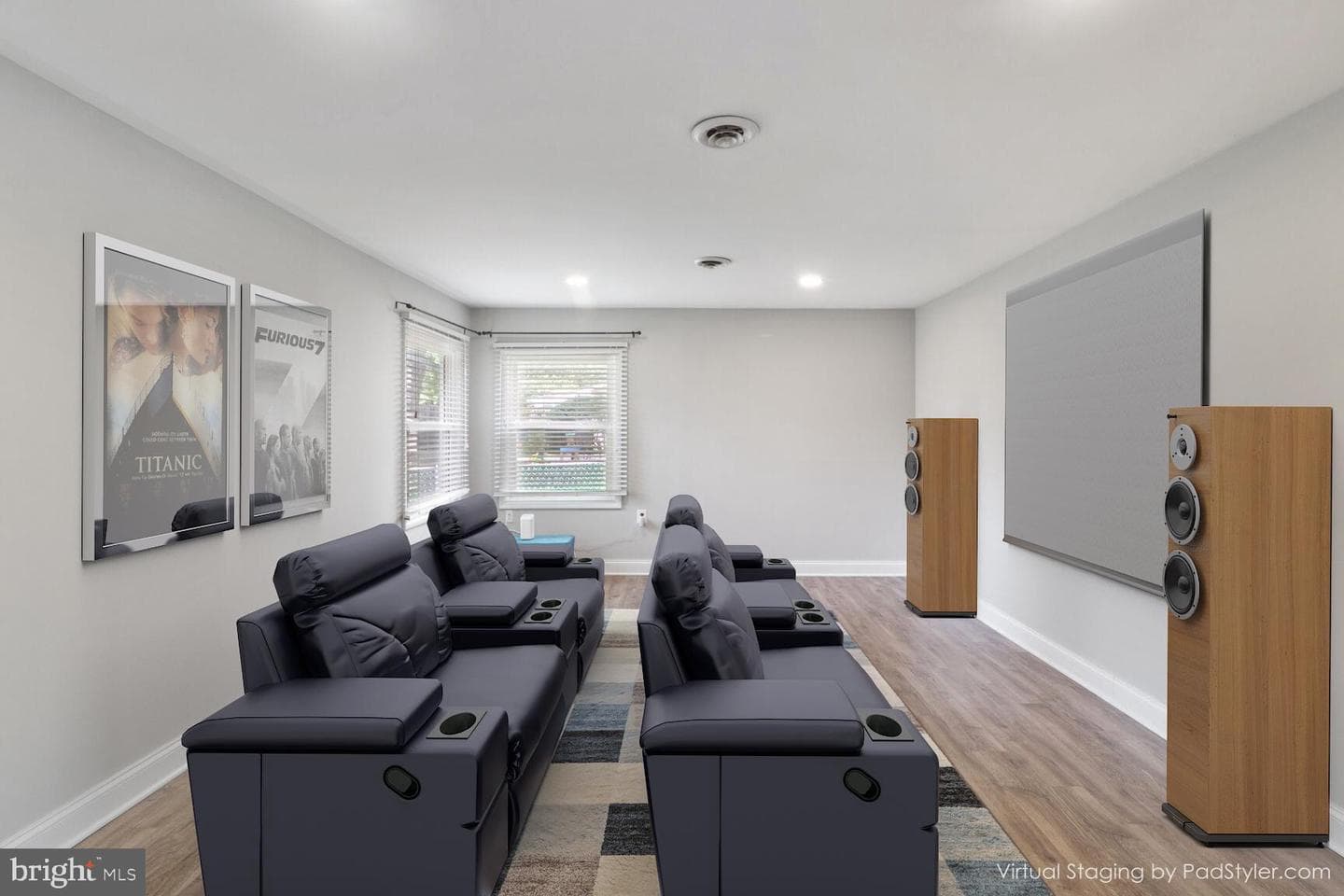 990 Sunny Court photo 4