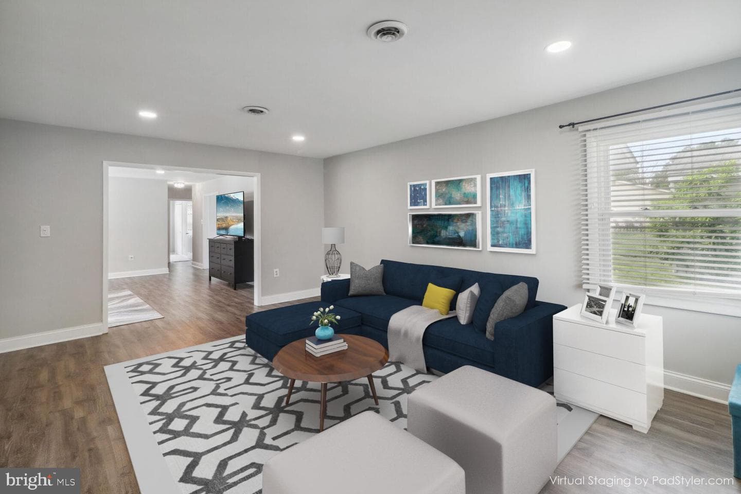 990 Sunny Court photo 5