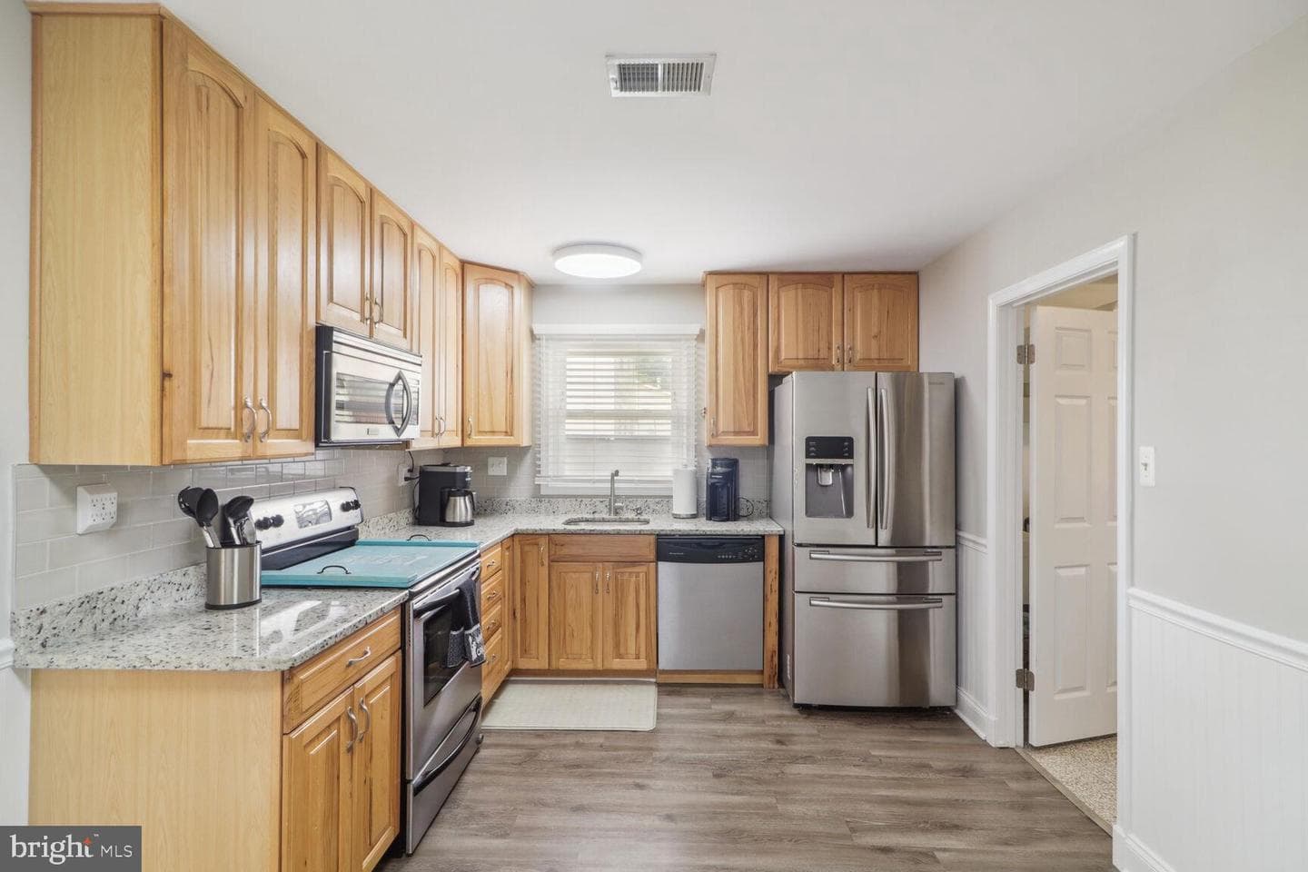 990 Sunny Court photo 7