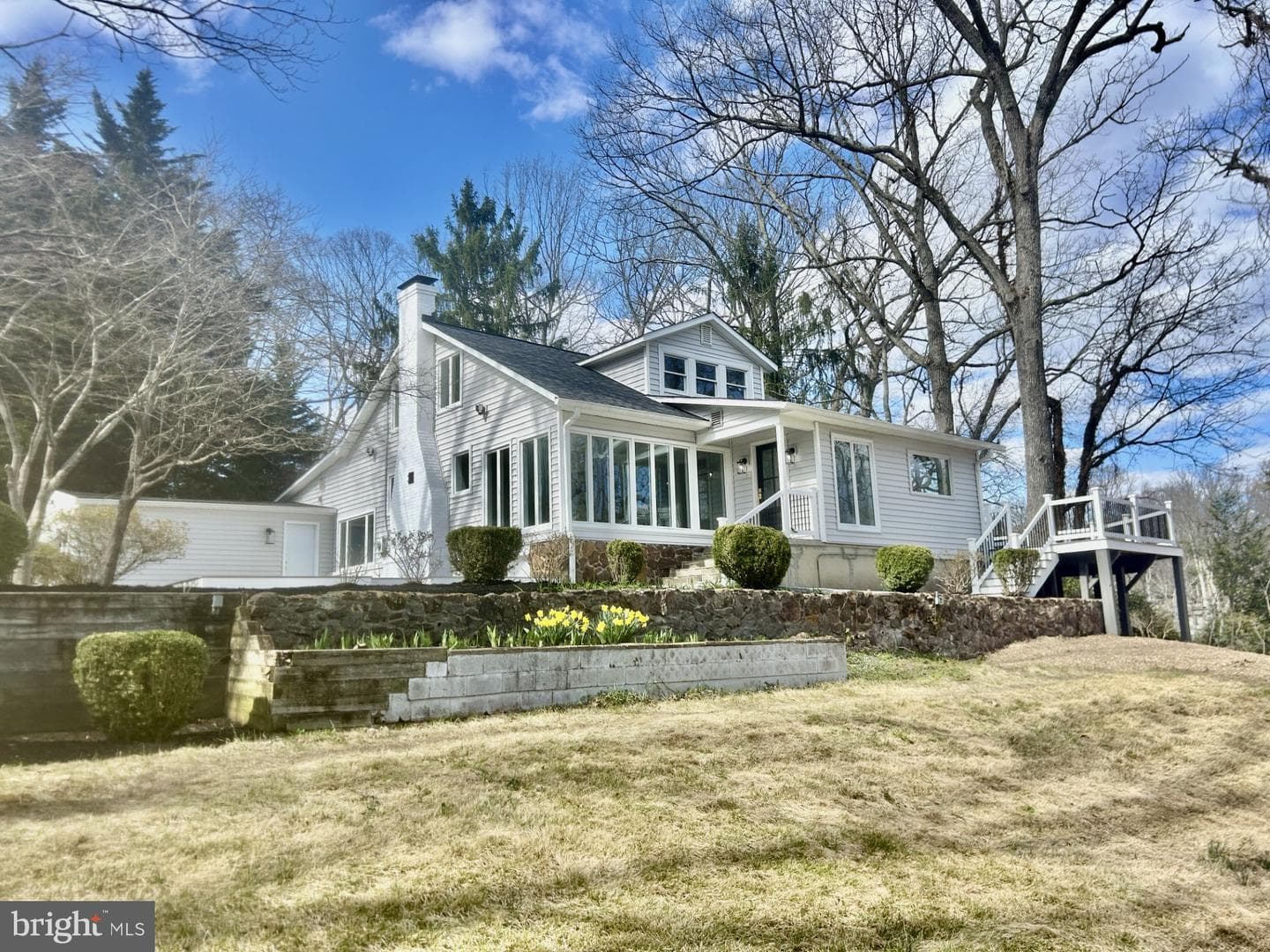 616 Lakeland Road S