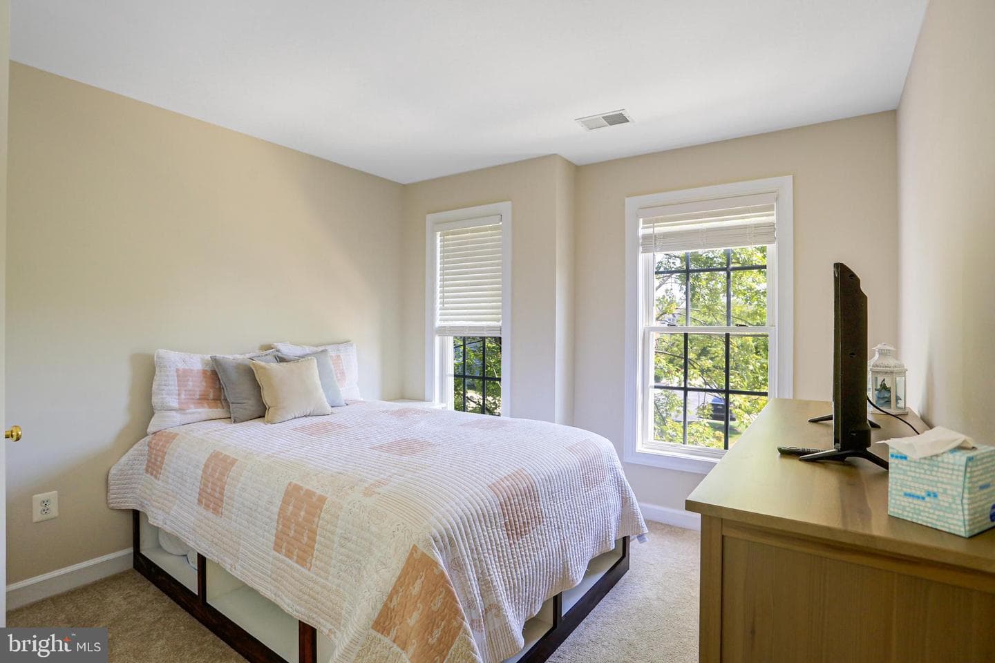 1512 Penzance Way photo 21
