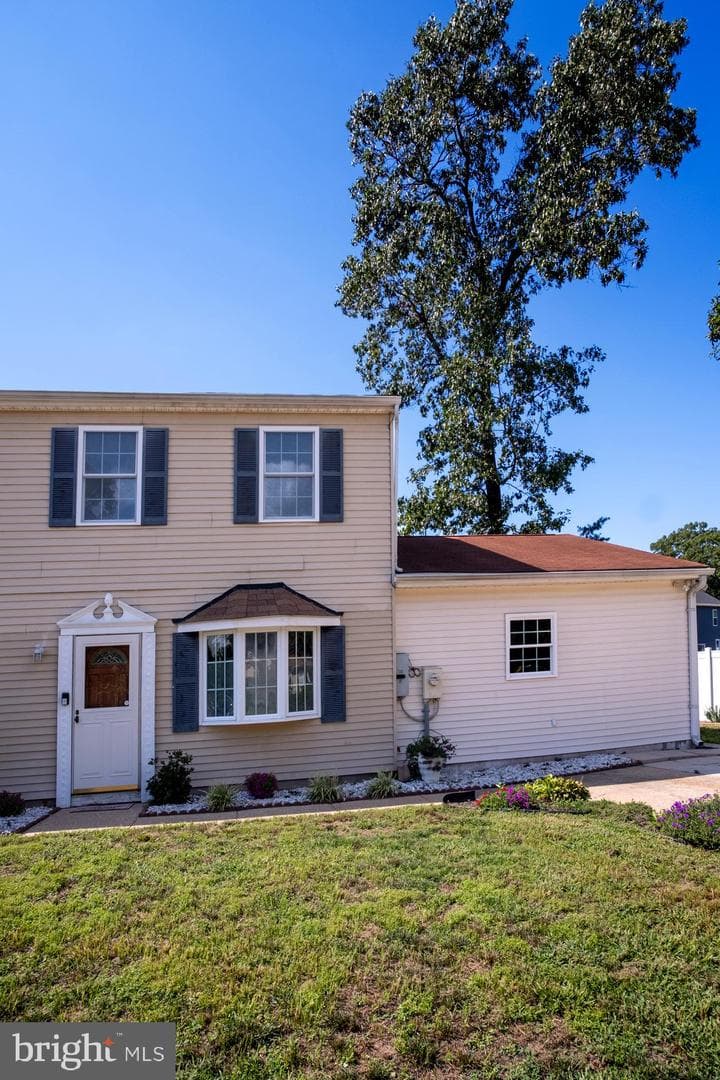 8234 Roanoke Court