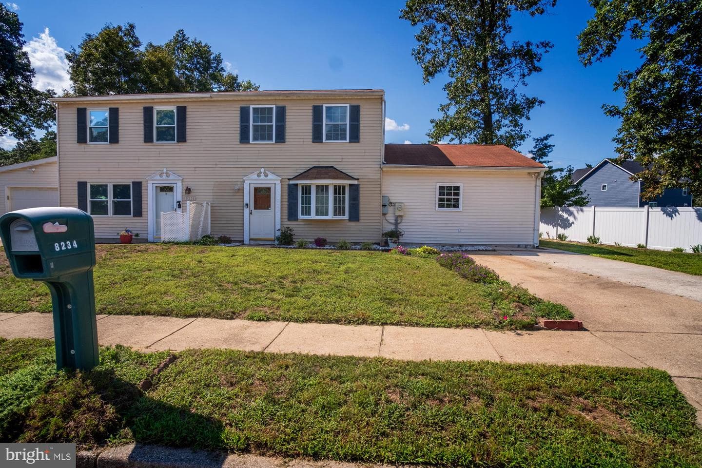 8234 Roanoke Court photo 2