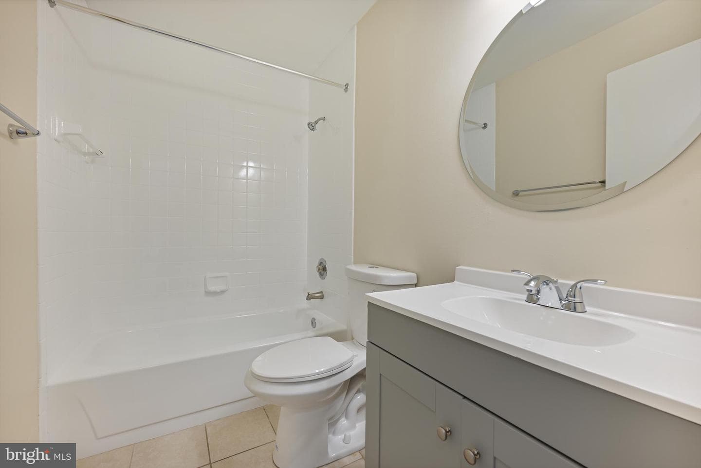 206 Spring Maiden Court #204 photo 11