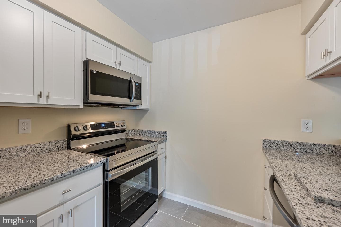 206 Spring Maiden Court #204 photo 16