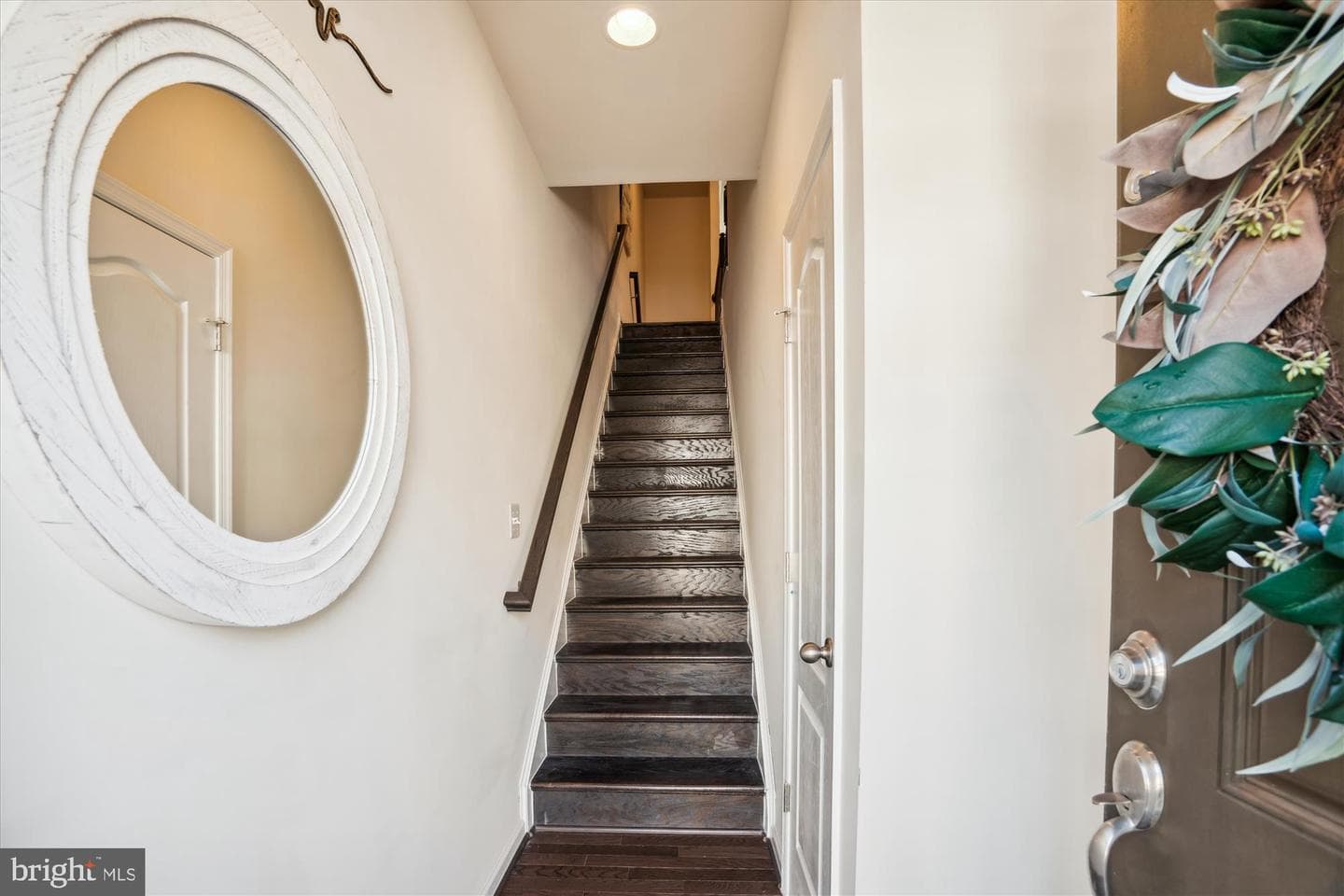 8148 Hollow Court photo 3