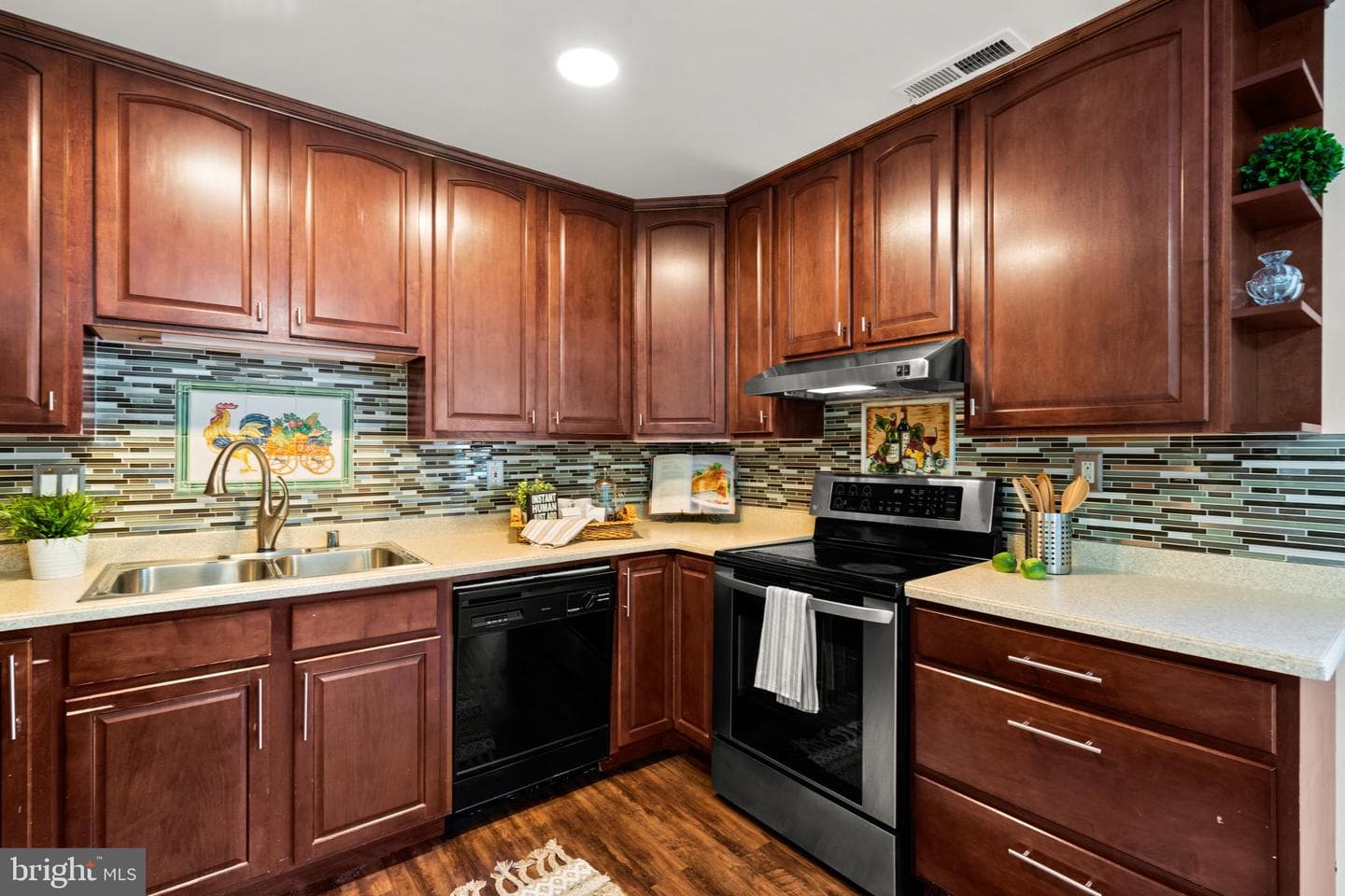 1492 Mara Vista Court photo 9