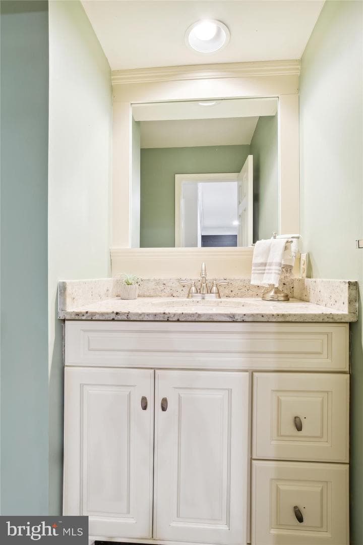 8117 Equestrian Drive photo 37