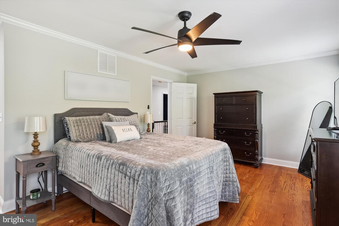 8117 Equestrian Drive photo 41