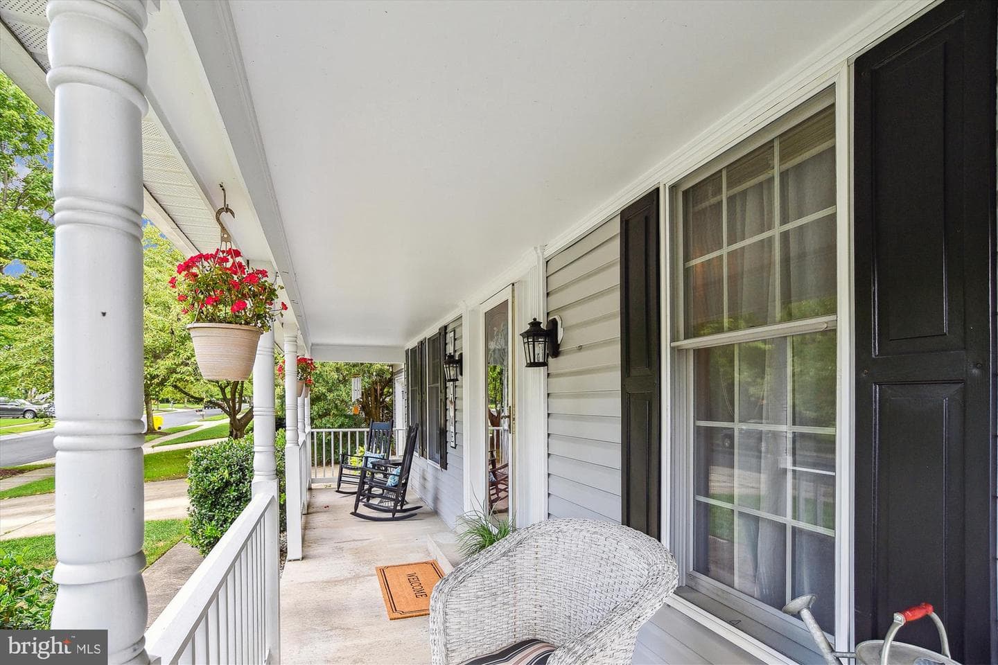 8117 Equestrian Drive photo 9