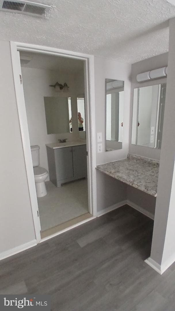 8040 Abbey Court #k photo 16