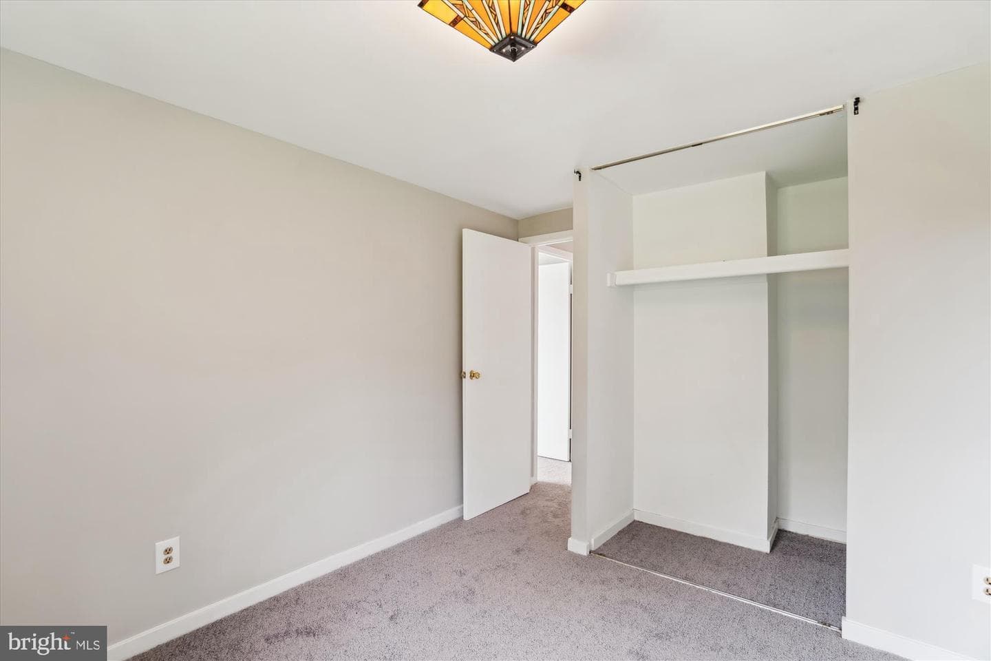 418 West Court photo 29