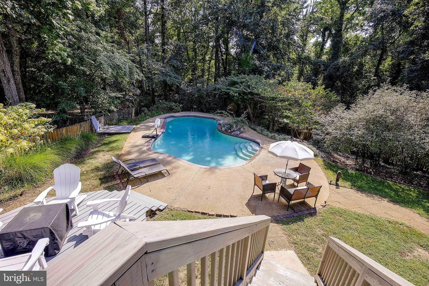 3243 Blackwalnut Drive photo 4