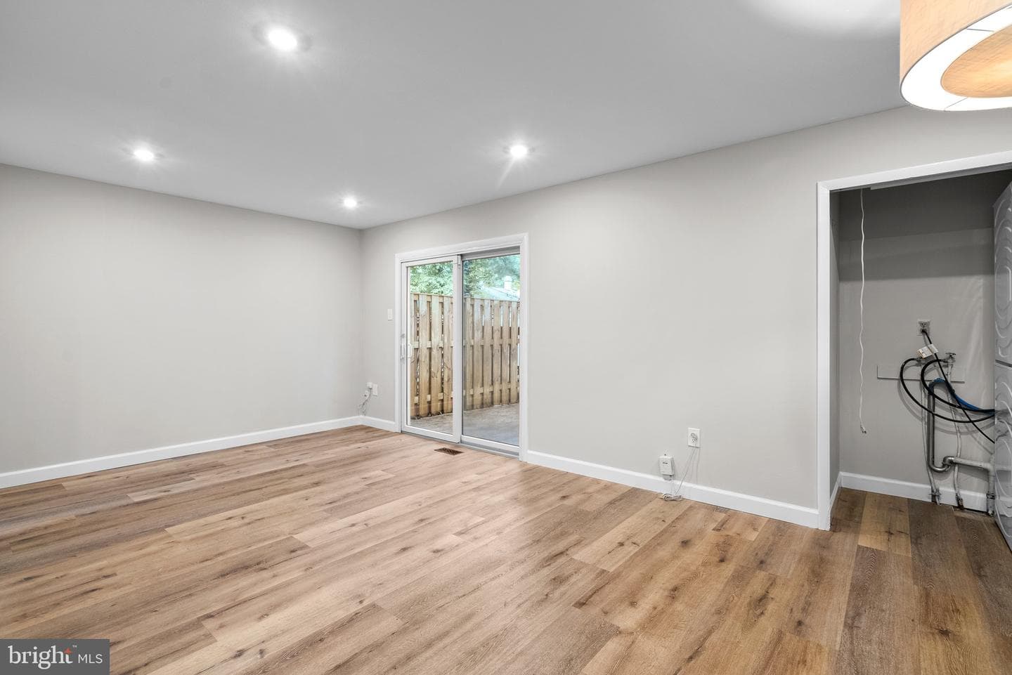 1736 Waldorf Court photo 16