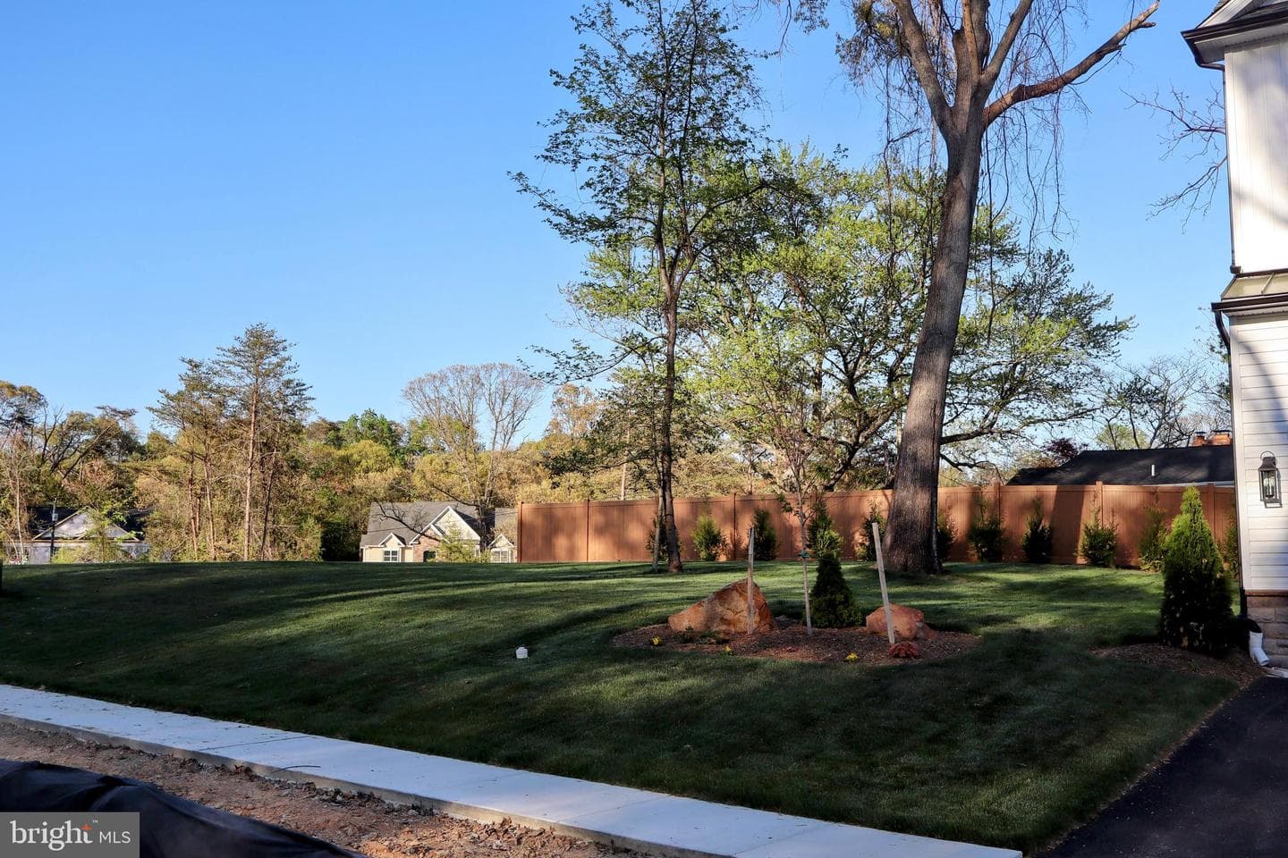 41 Stratford Drive photo 3