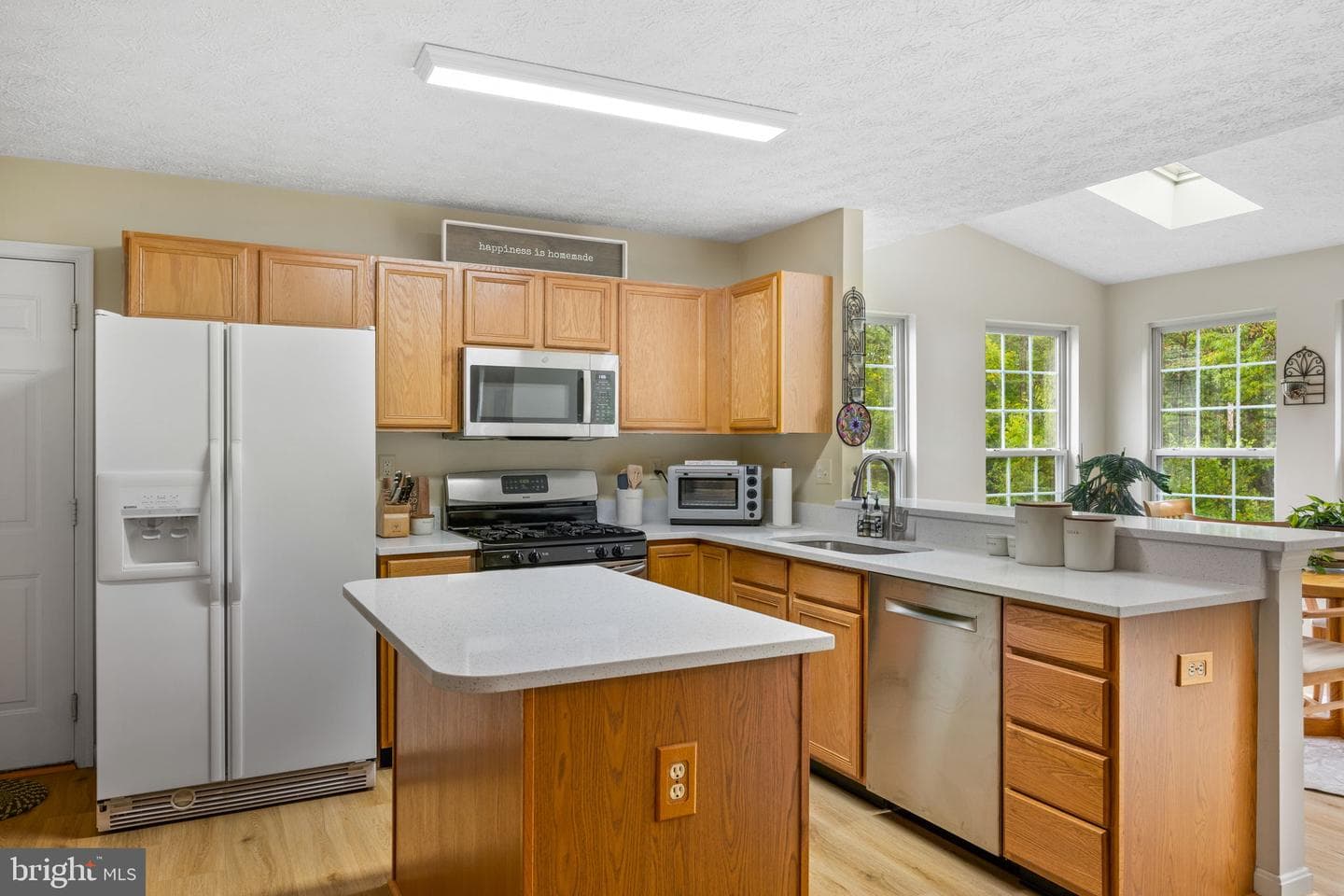 8036 High Oak Road photo 3