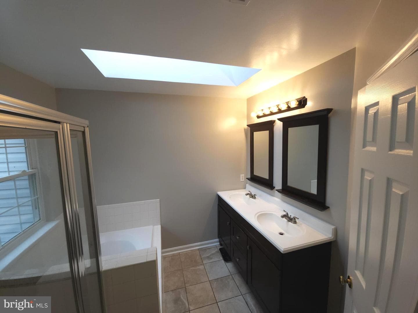 7903 Canter Court photo 32