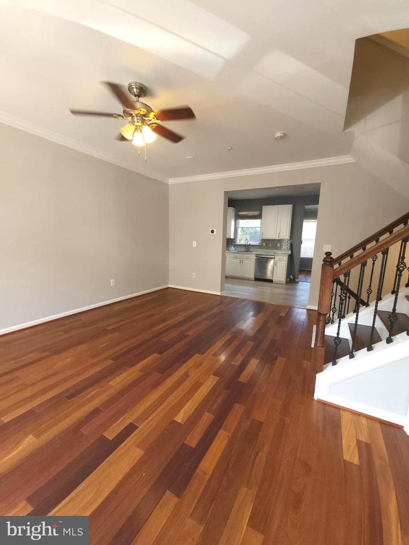 7903 Canter Court photo 4