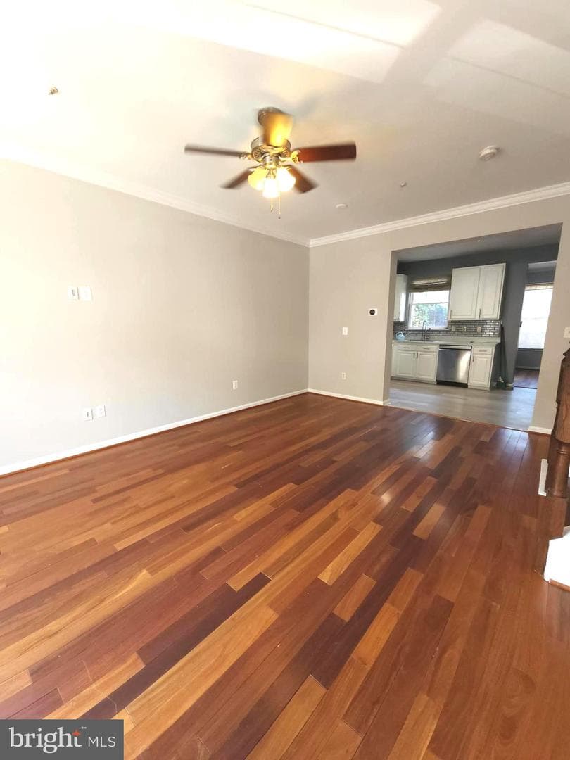 7903 Canter Court photo 5