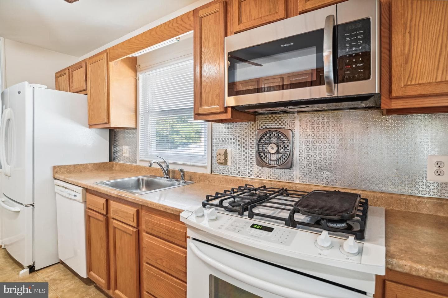 7809 Baltimore Annapolis Boulevard photo 3