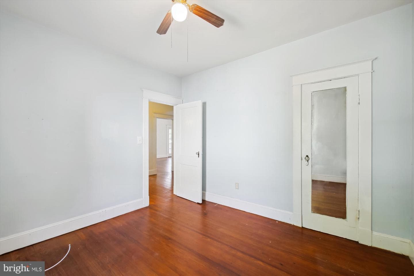 611 Clark Avenue photo 24