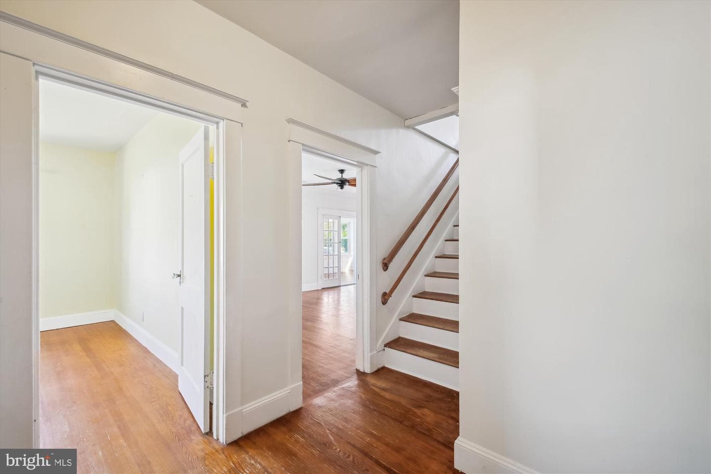 611 Clark Avenue photo 26