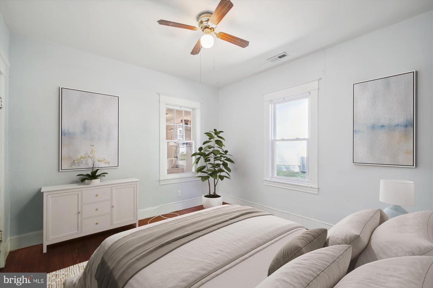 611 Clark Avenue photo 8