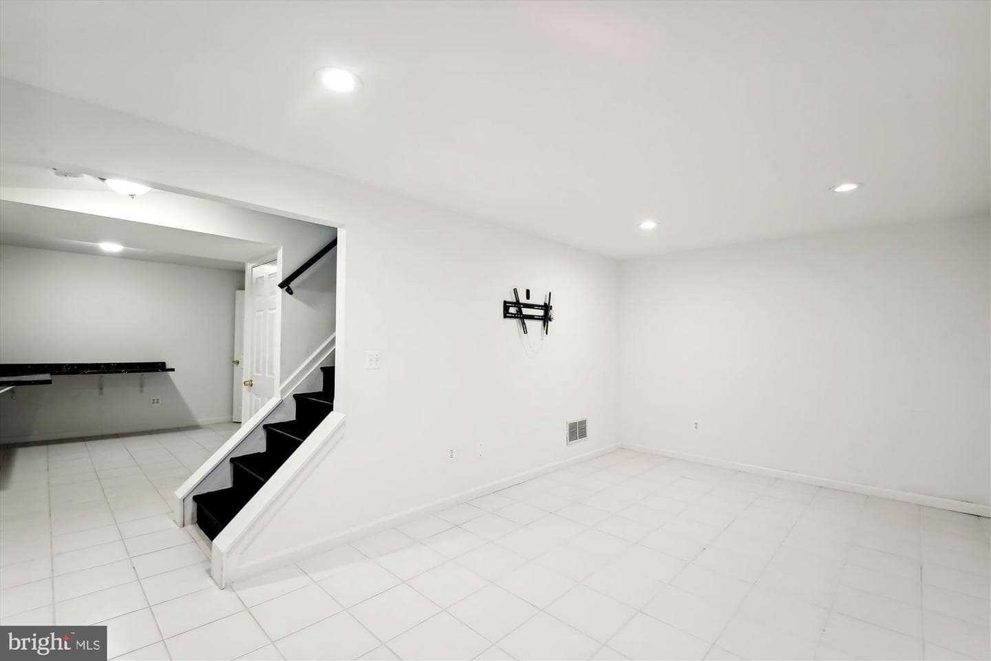 1742 Foxdale Court #135 photo 34