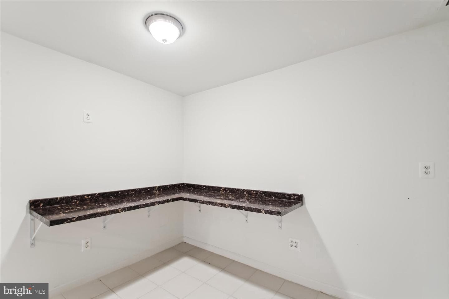 1742 Foxdale Court #135 photo 38