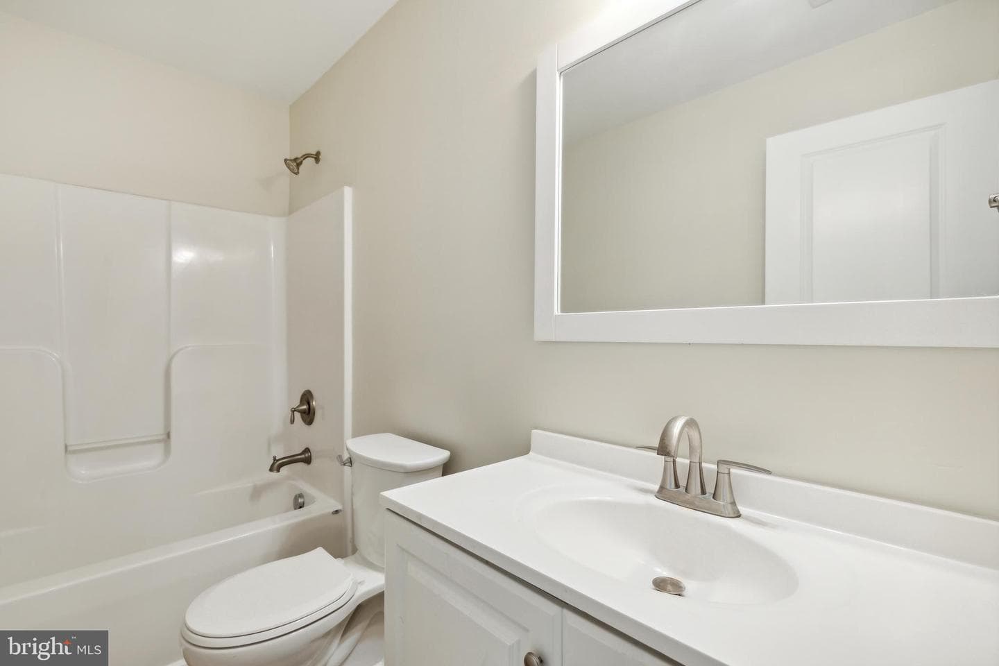 907 Boundary Avenue photo 36
