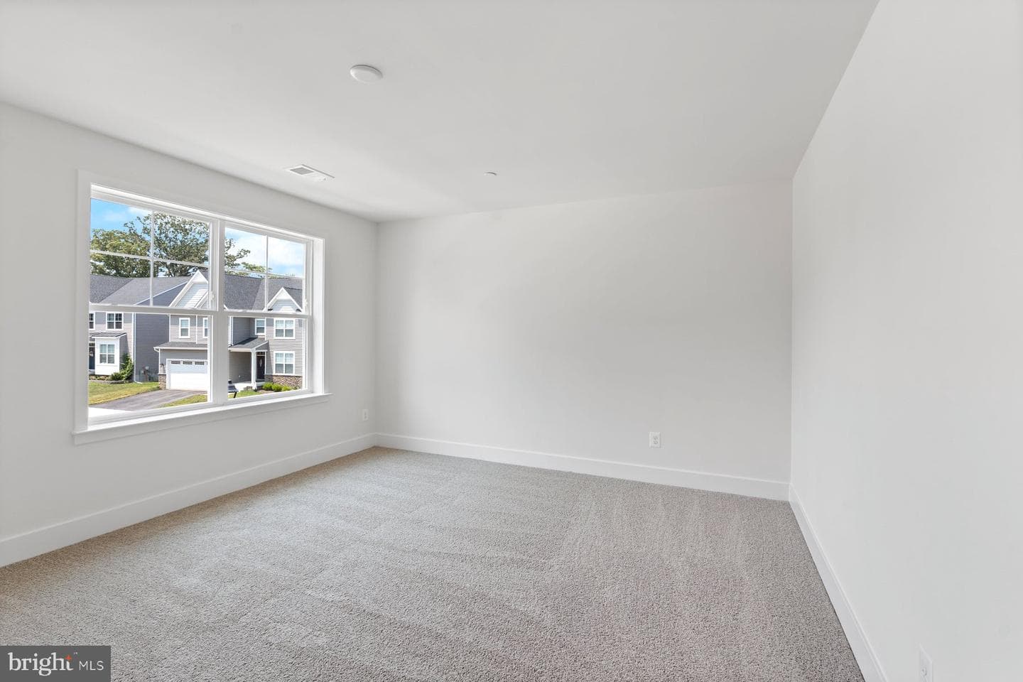 205 Major Robinson Way photo 13