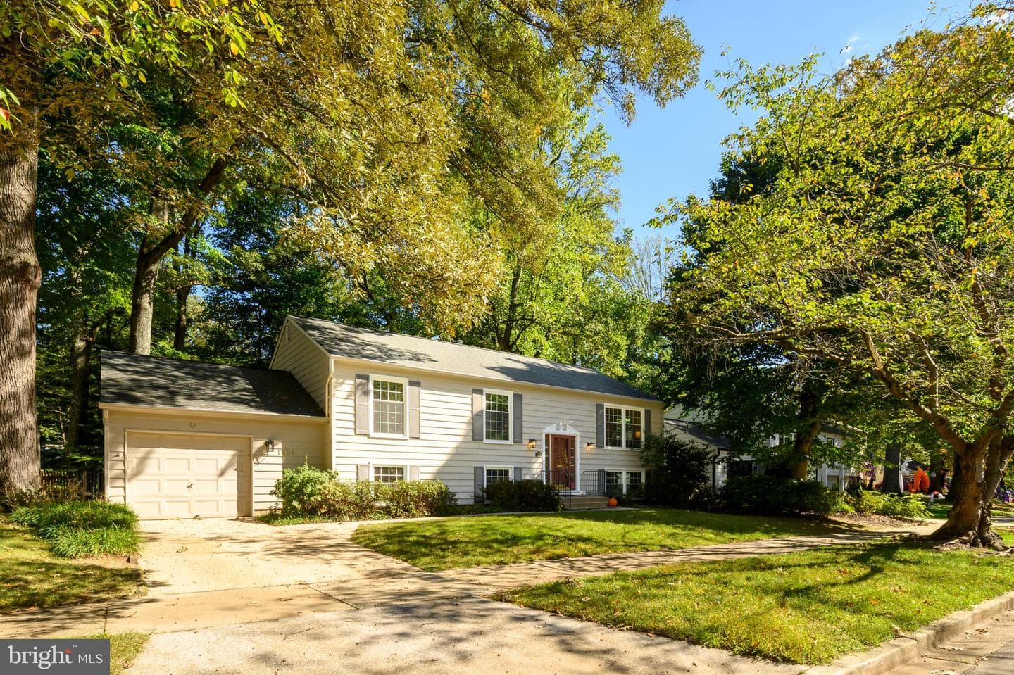 1506 Crofton Parkway photo 2