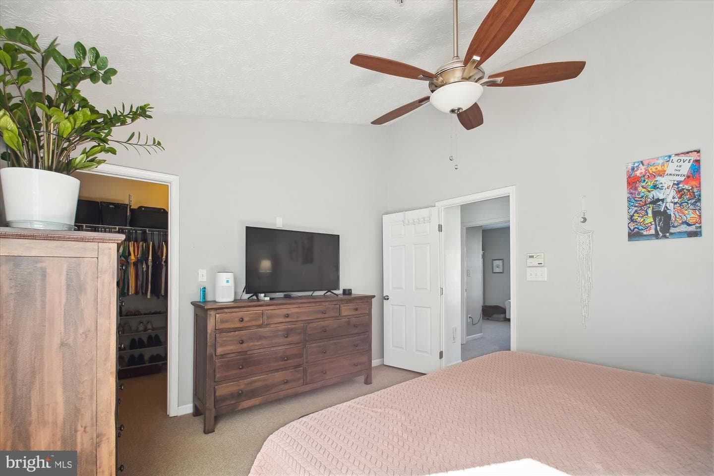 129 Foxtree Drive photo 11
