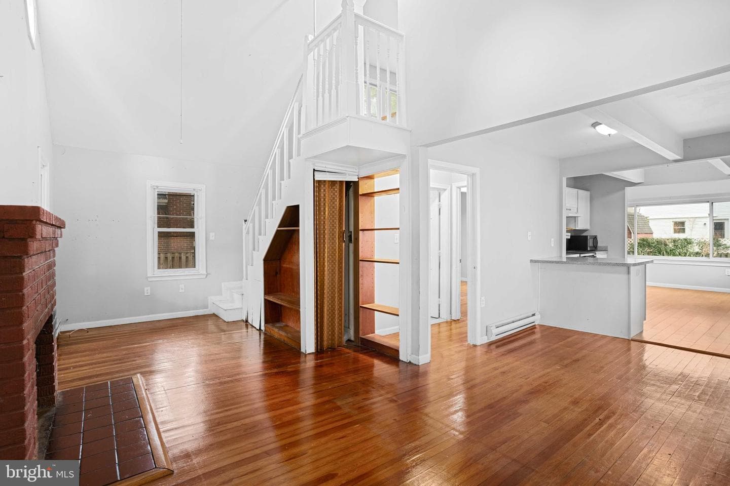 1196 Maple Avenue photo 15