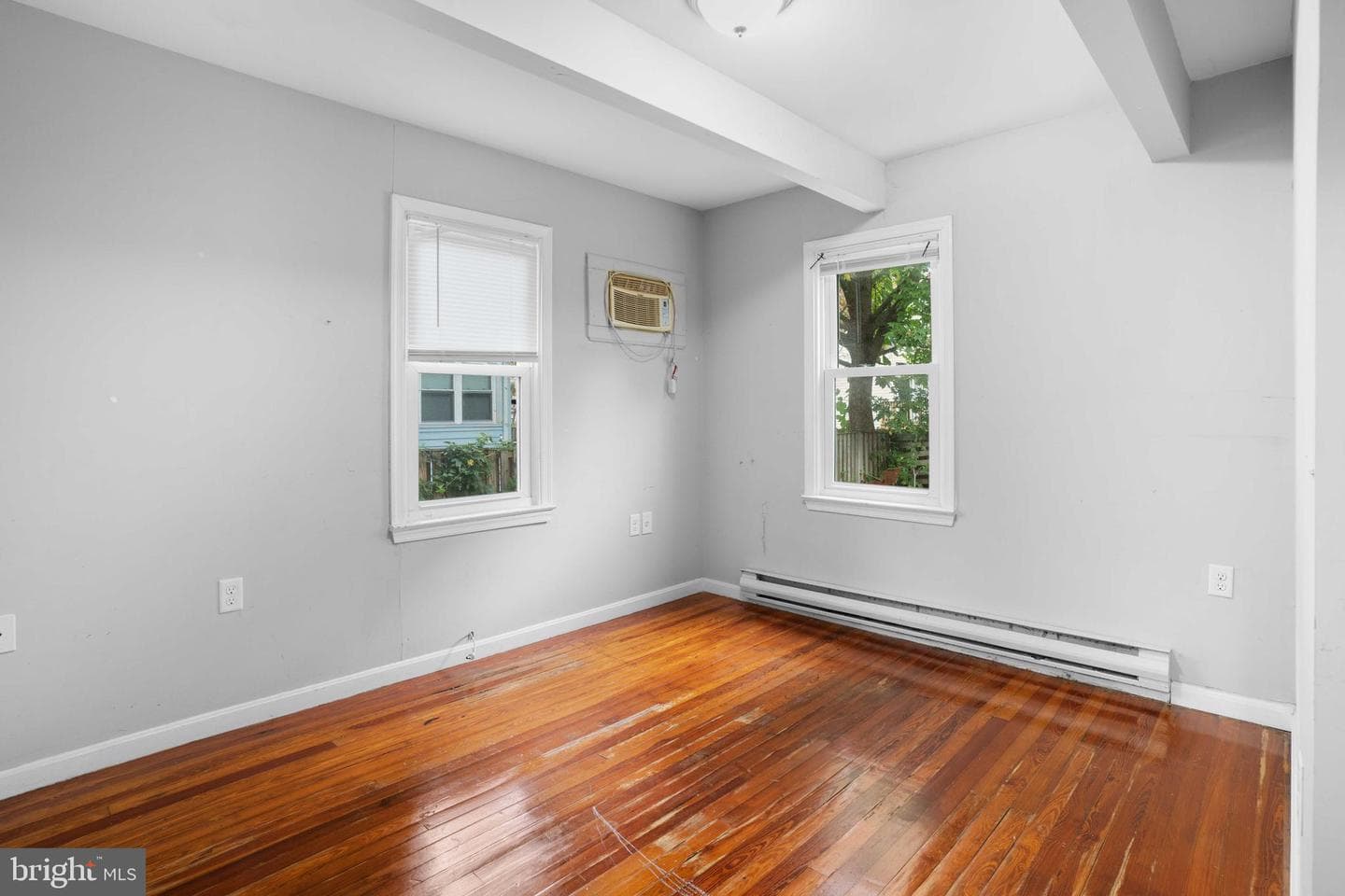 1196 Maple Avenue photo 17