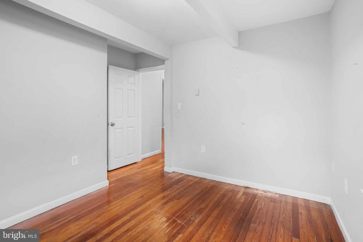 1196 Maple Avenue photo 18