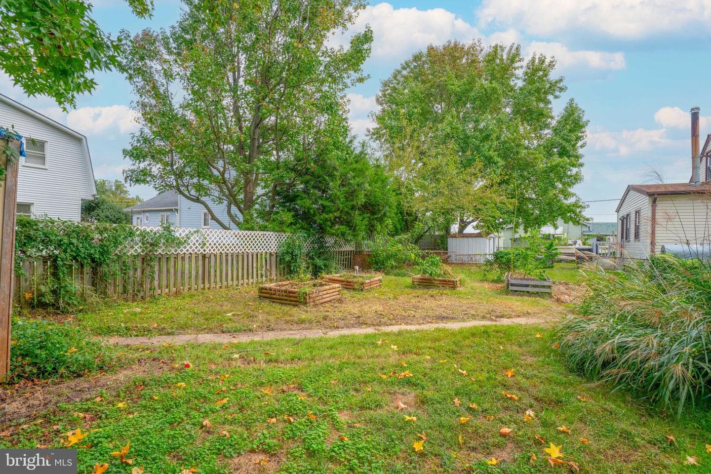 1196 Maple Avenue photo 29