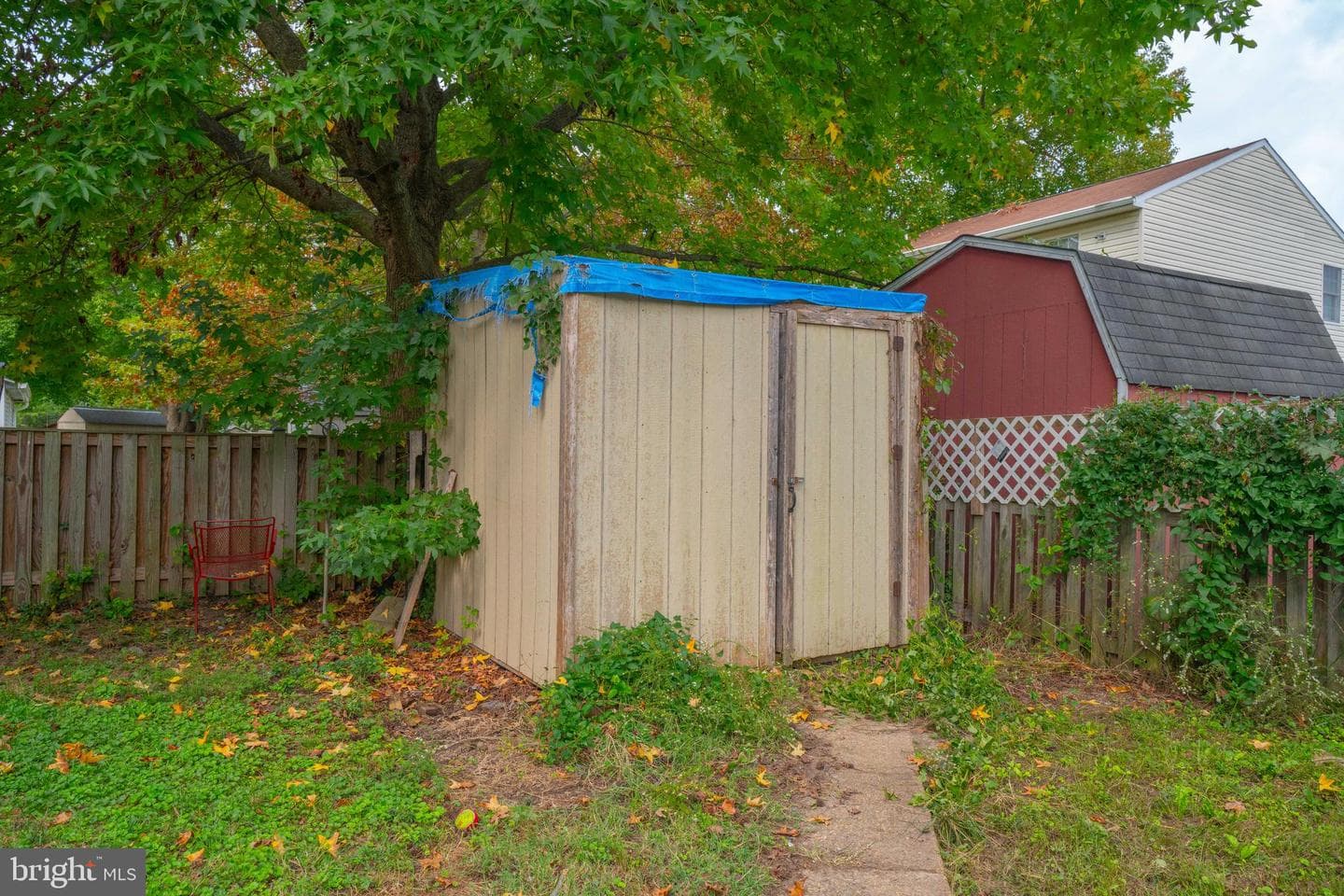 1196 Maple Avenue photo 30