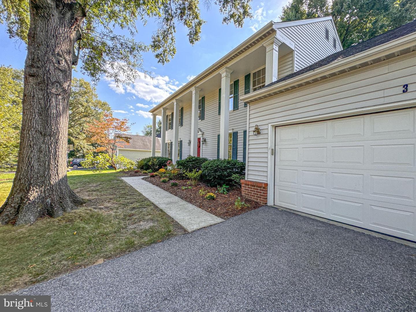 312 Wembly Way photo 3