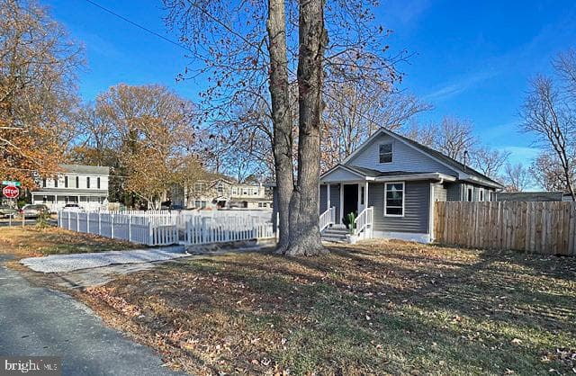 5601 Essex Street photo 35