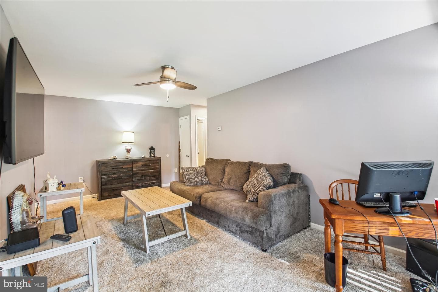 211 Victor Parkway #a photo 15