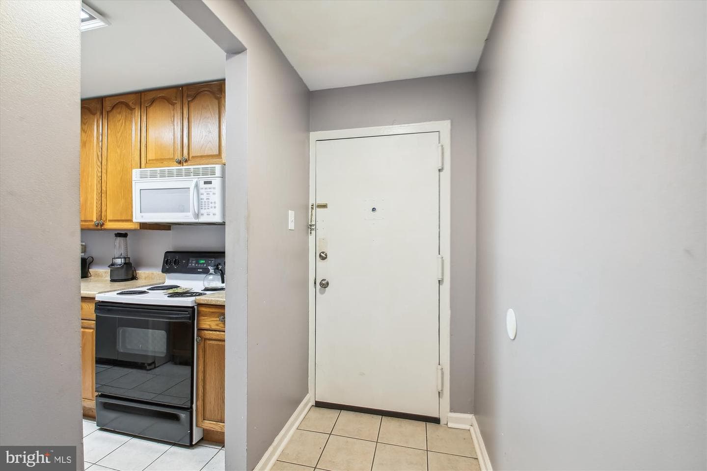 211 Victor Parkway #a photo 19