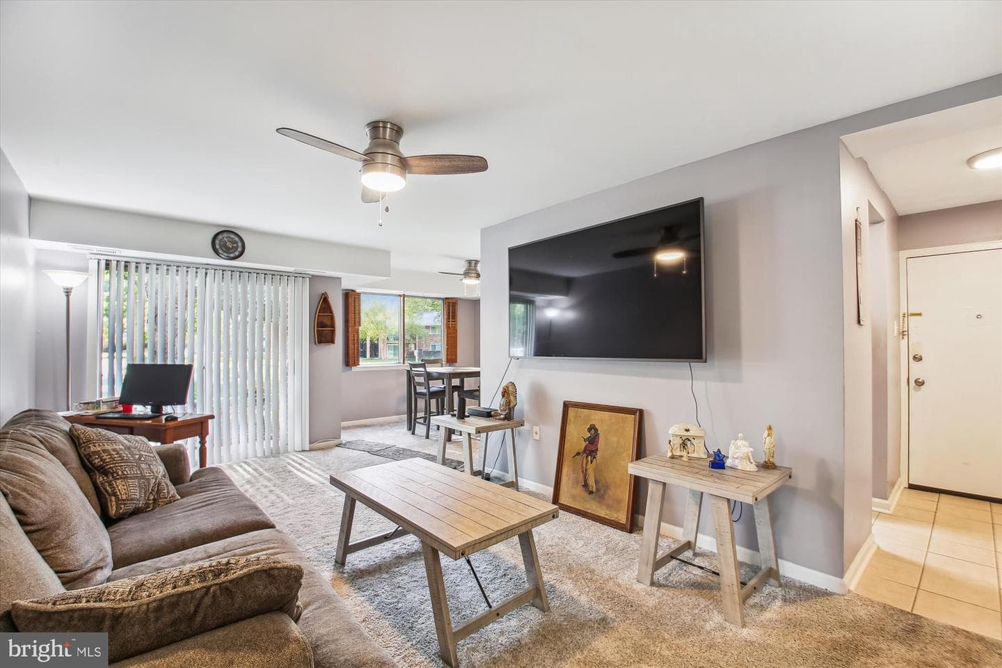 211 Victor Parkway #a photo 3