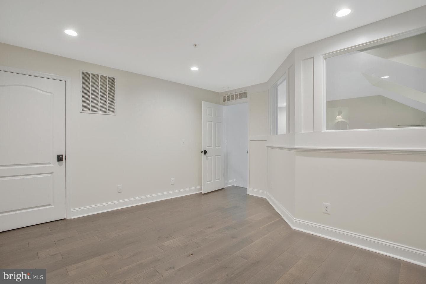 608 Melvin Avenue #203 photo 14