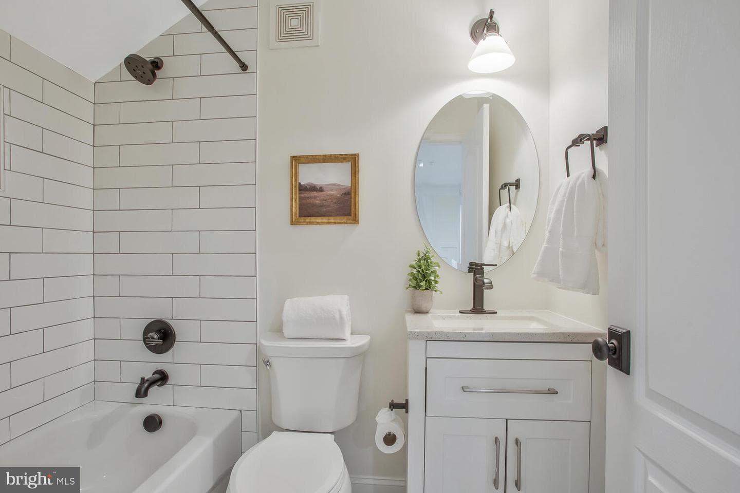 608 Melvin Avenue #203 photo 15