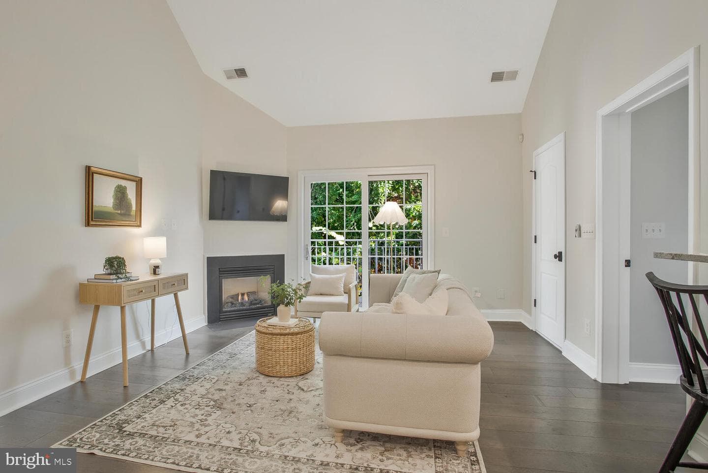 608 Melvin Avenue #203 photo 4
